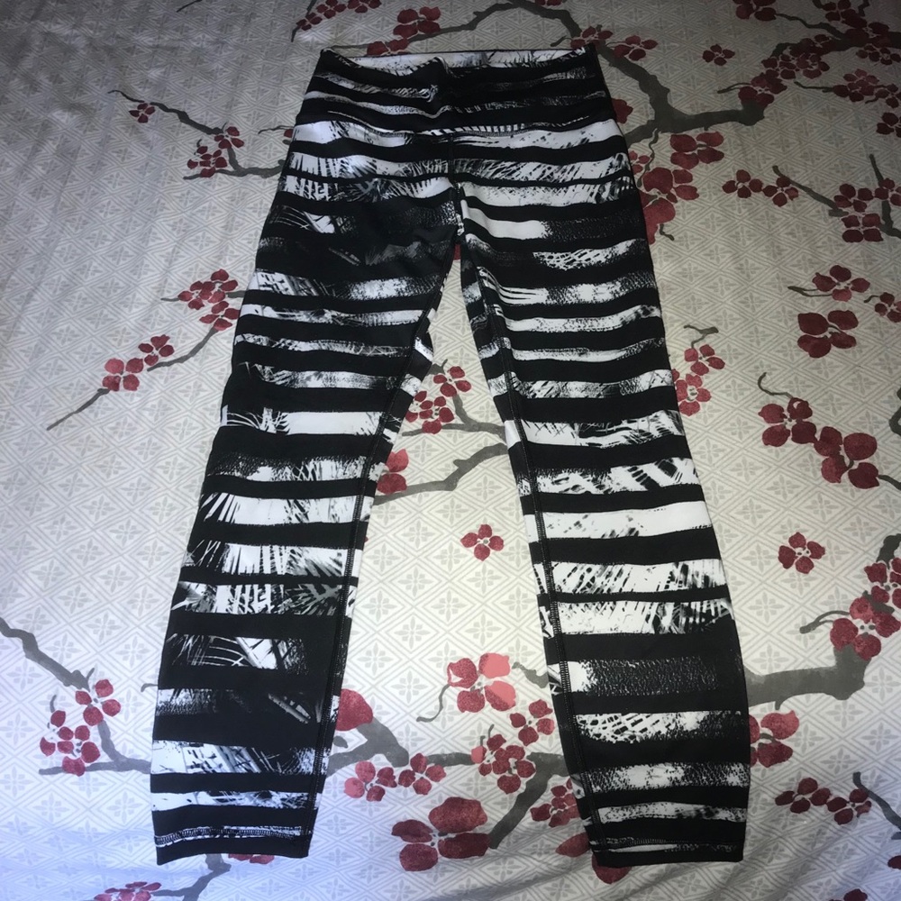 ▪️Black & White Lulu Lemon Leggings▪️